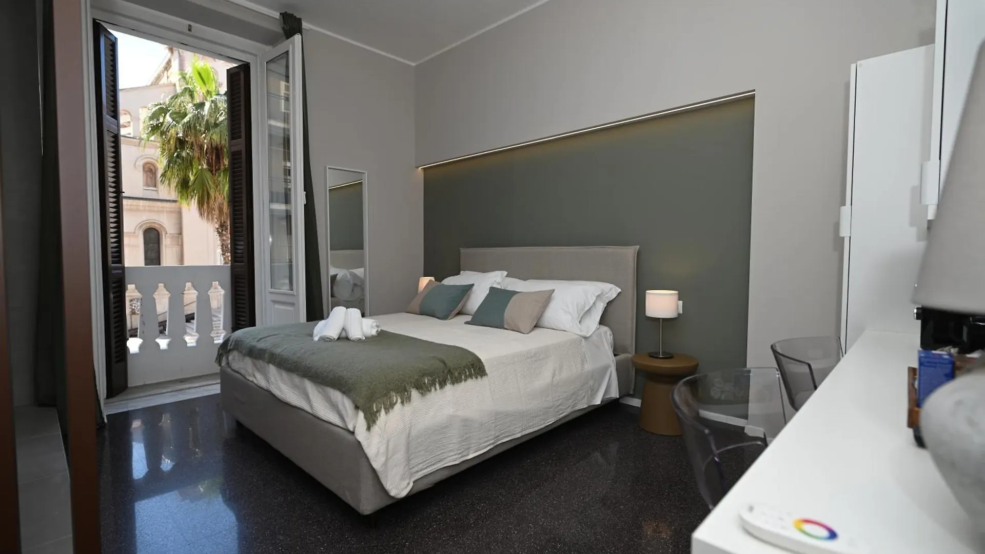 La Finestra Sul Campanile Luxury Suite & Loft Bari