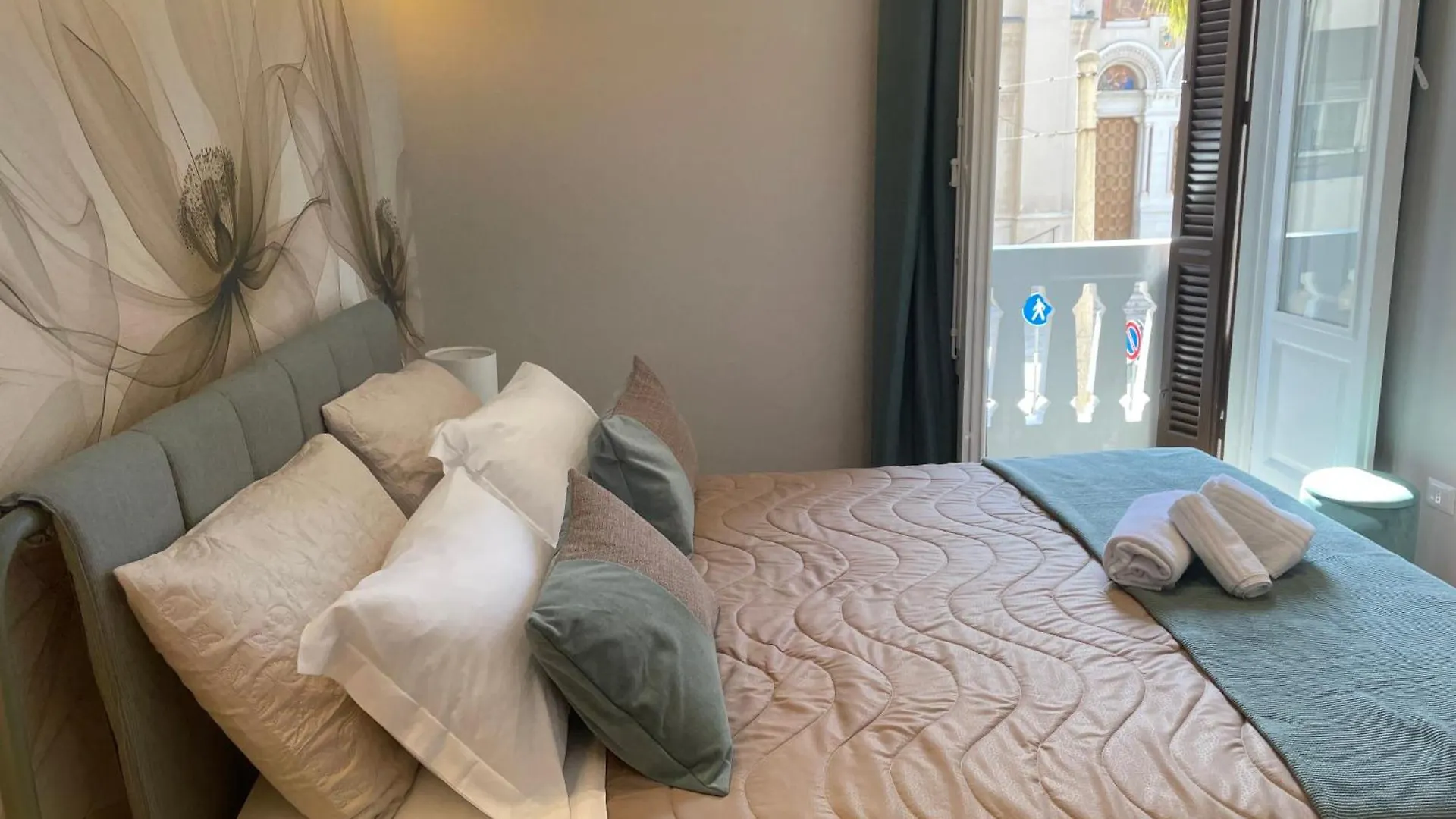 Guest house La Finestra Sul Campanile Luxury Suite & Loft Bari
