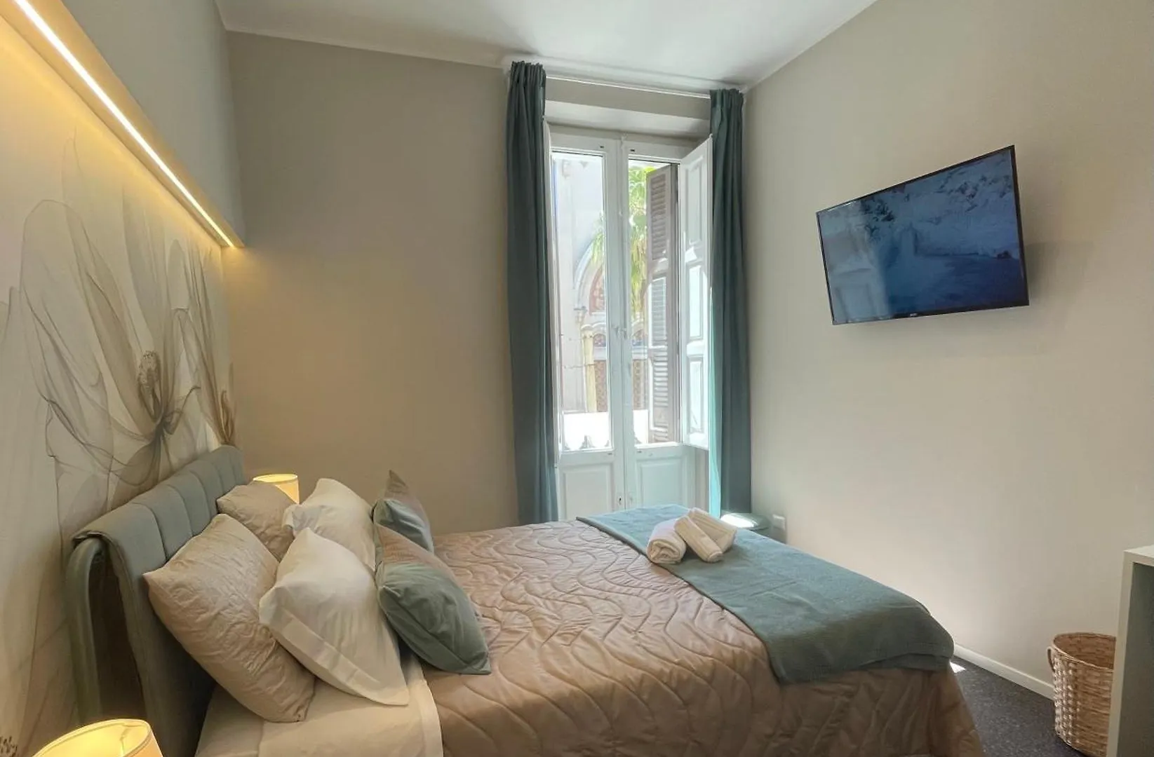Guest house La Finestra Sul Campanile Luxury Suite & Loft Bari Italy