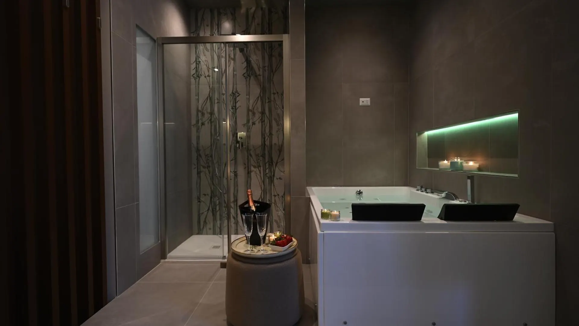 La Finestra Sul Campanile Luxury Suite & Loft Bari 0*,  Italy