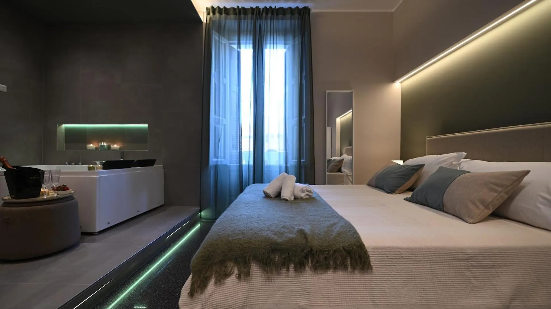 La Finestra Sul Campanile Luxury Suite & Loft باري