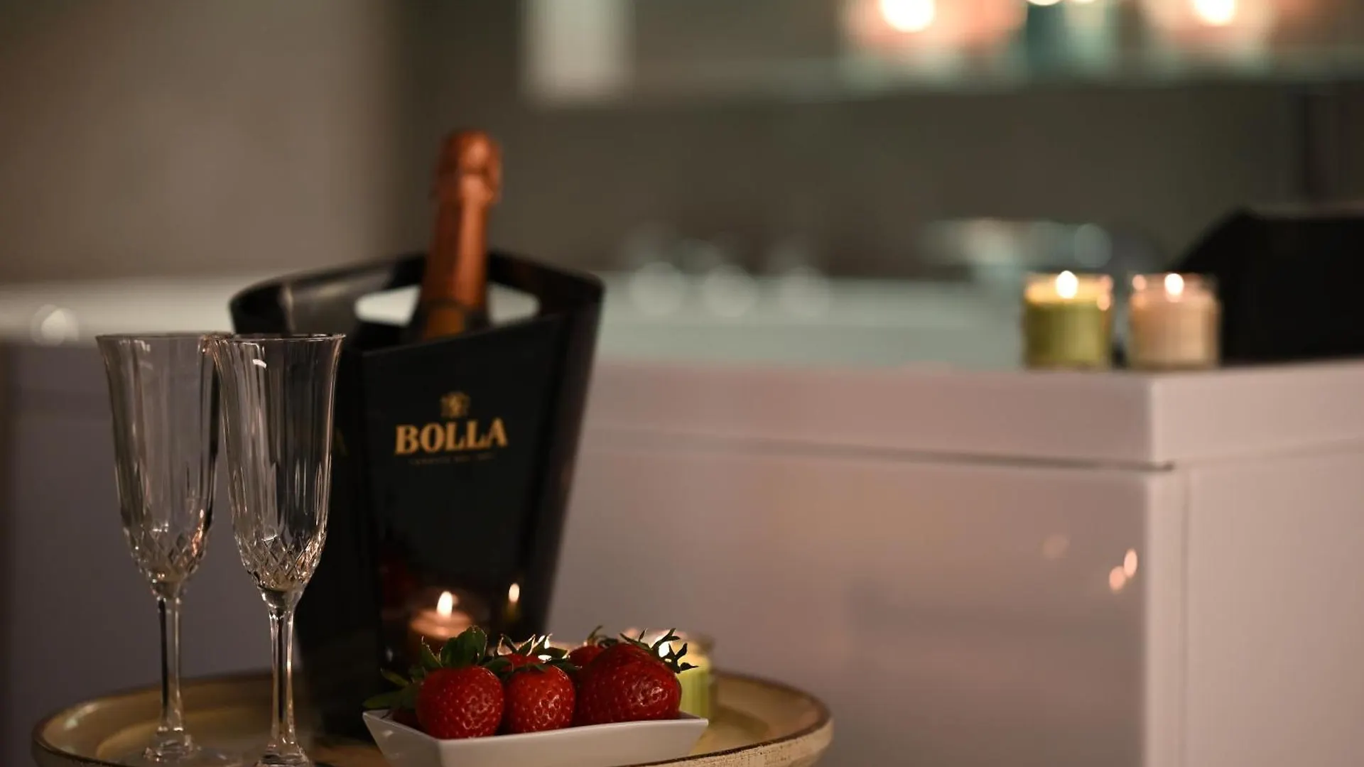 La Finestra Sul Campanile Luxury Suite & Loft Bari