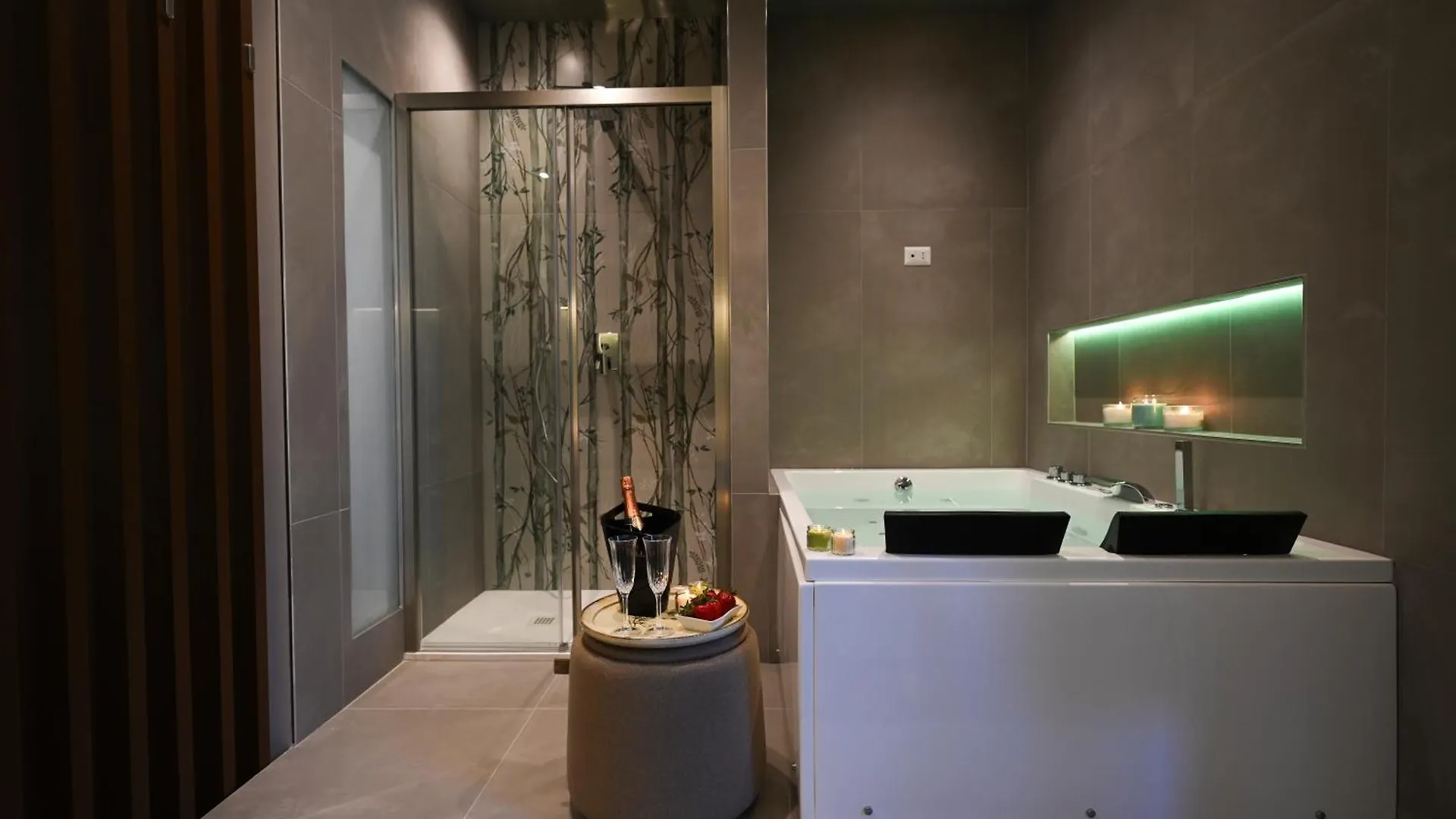 Guest house La Finestra Sul Campanile Luxury Suite & Loft Bari