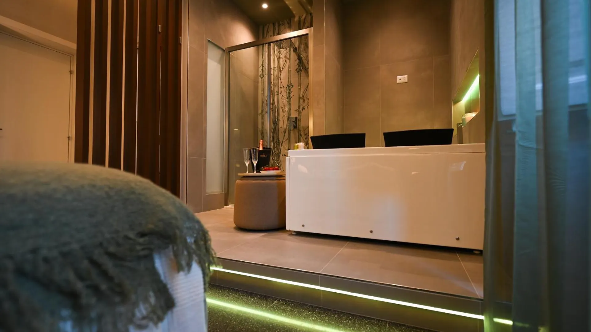 La Finestra Sul Campanile Luxury Suite & Loft Bari